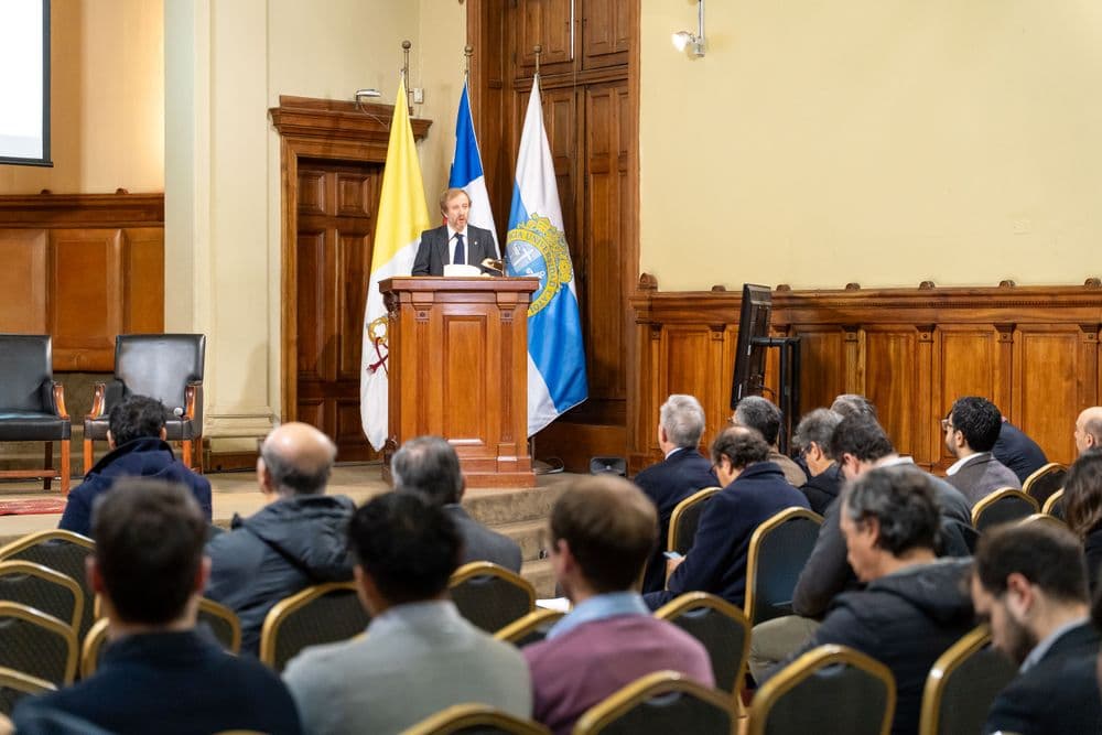 Seminario Distribución Eléctrica: La reforma pendiente de la transición eléctrica