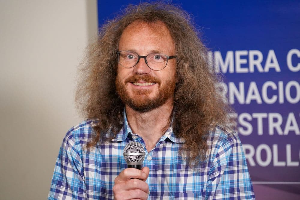  Pat Wheeler – Jefe del Grupo de Investigación de Electrónica de Potencia, Máquinas y Control y Profesor de Sistemas Electrónicos de Potencia, Facultad de Ingeniería, Universidad de Nottingham