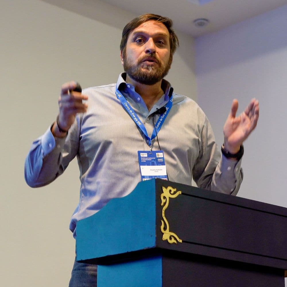 Ricardo Hurtubia - Profesor Escuela de Arquitectura y Departamento de  Ingeniería de Transporte y Logística UC