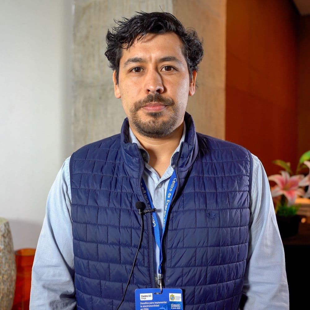 Félix Rojas - Profesor Depto. Ingeniería Eléctrica, Pontificia Universidad Católica de Chile