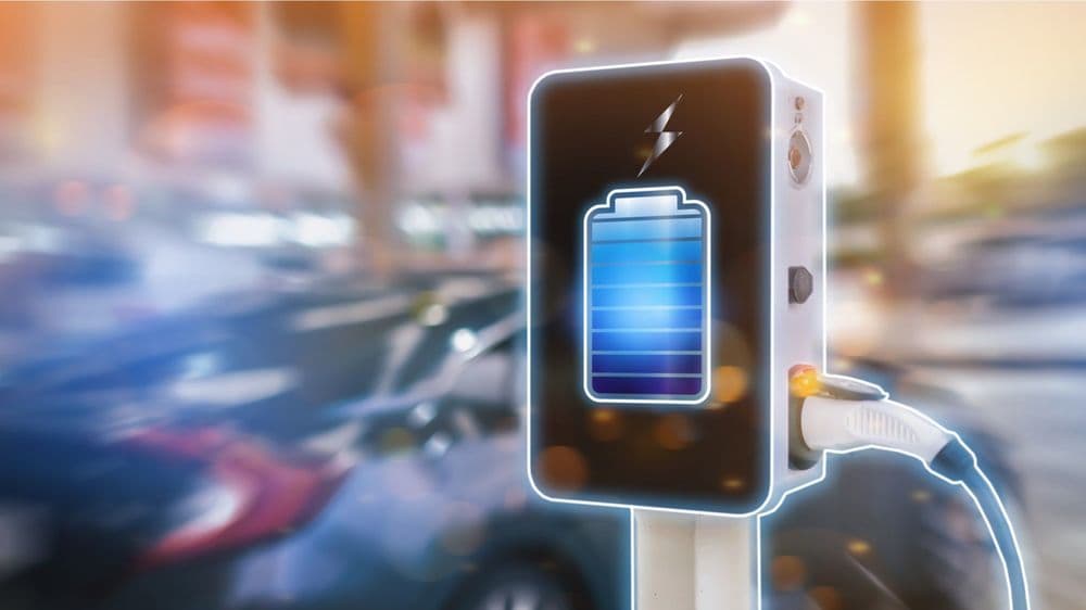 Centro de Energía UC lanza su Diplomado de Electromovilidad y Transición Energética