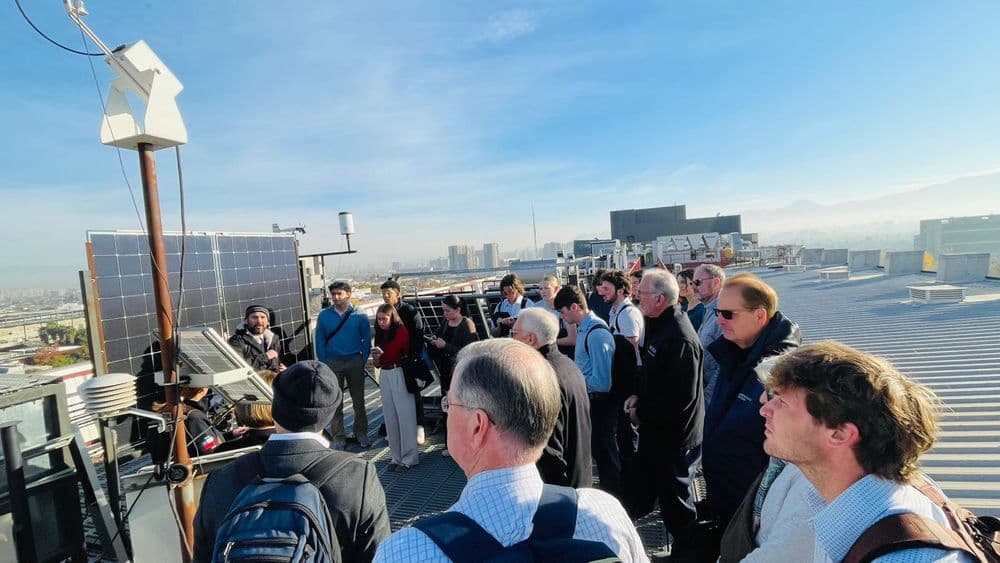 Delegación de estudiantes de Lehigh University visitó al Centro de Energía UC